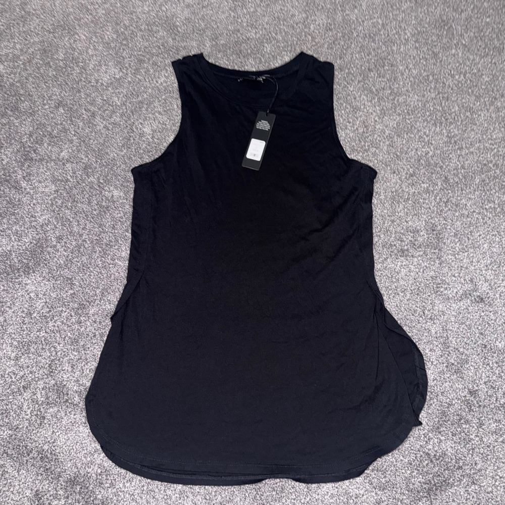 Fashion Nova Women's Black Scoop Neck Sleeveless Tank Top Size Medium NWT